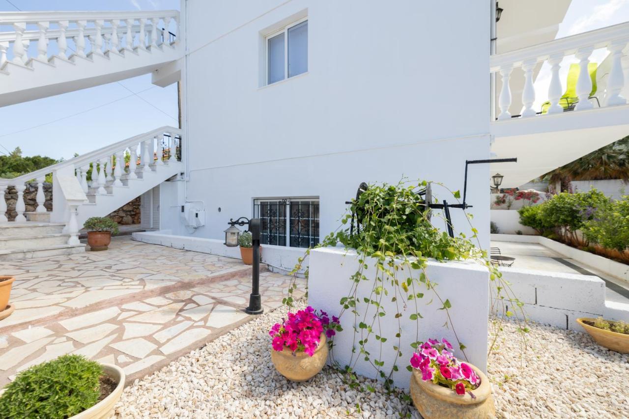 White House Studios & Apartments Argostolion Dış mekan fotoğraf
